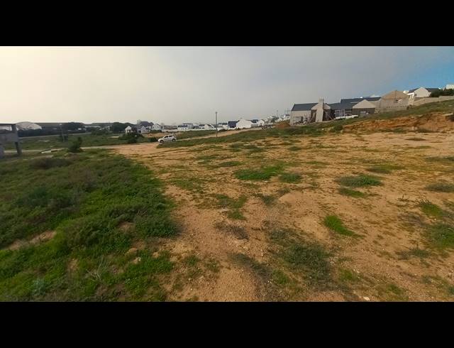 811M² VACANT LAND FOR SALE IN DA GAMA BAY